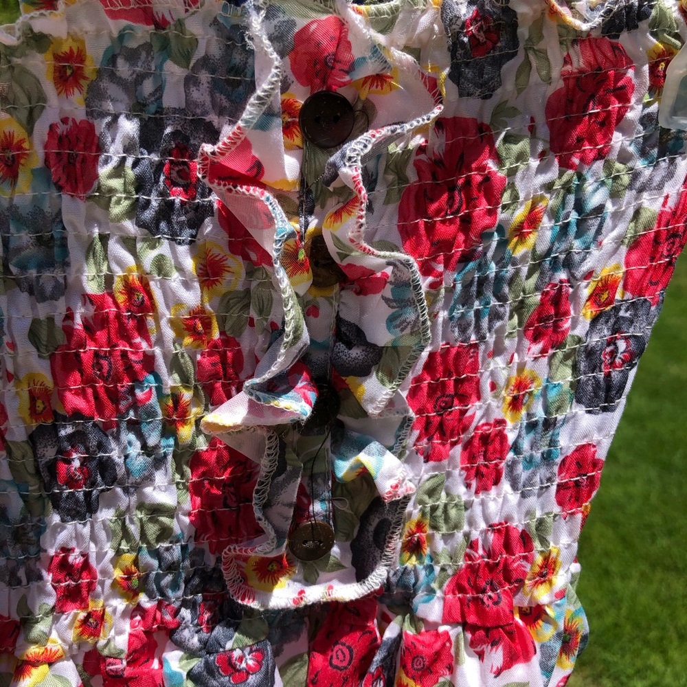 Cute red floral ruffle dress with red waist belt - Picture 4 of 5